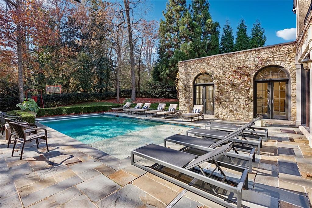 675 W Paces Ferry Road NW Unit 13