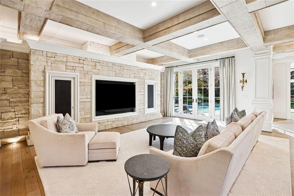 675 W Paces Ferry Road NW Unit 13