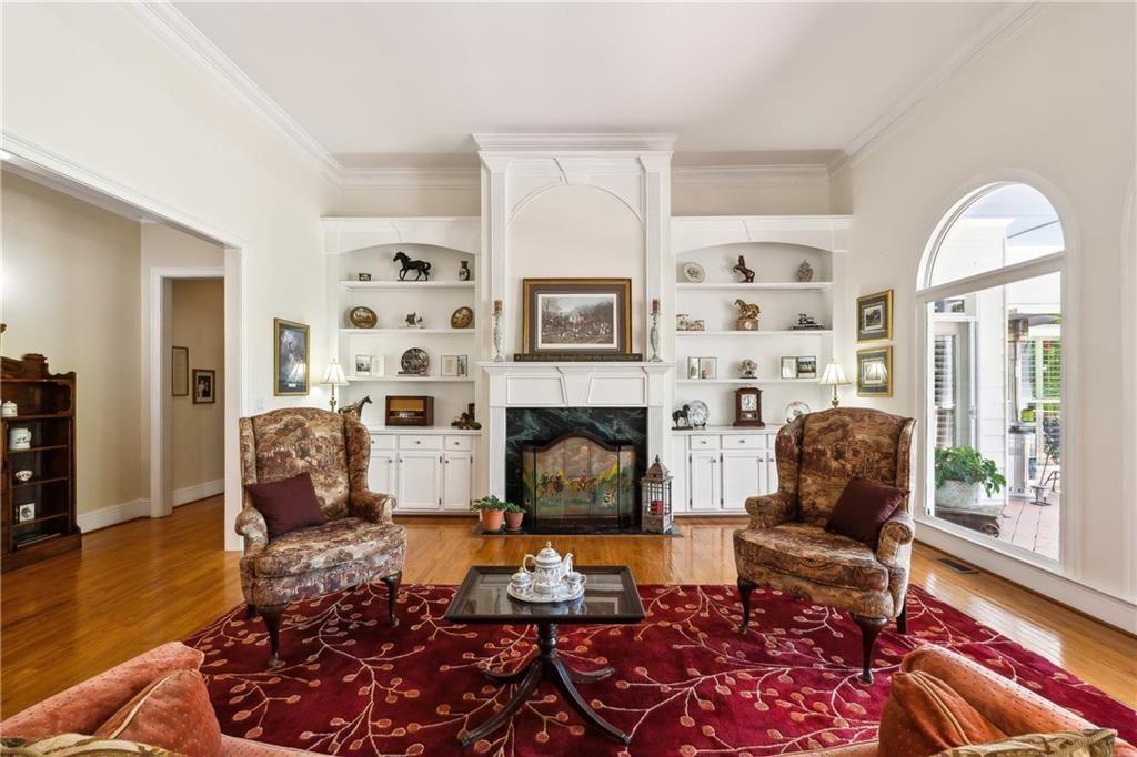 2230 Henry Scott