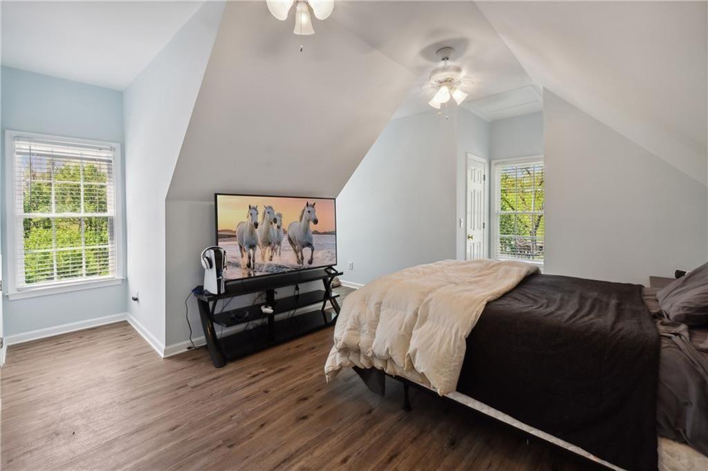 2230 Henry Scott