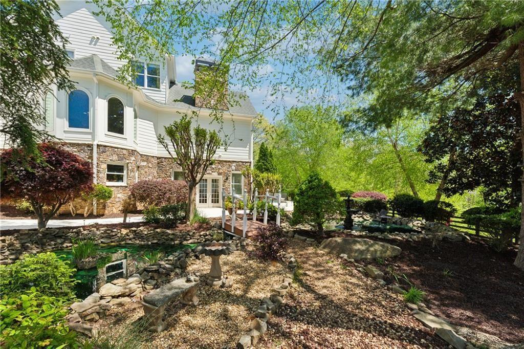 2230 Henry Scott