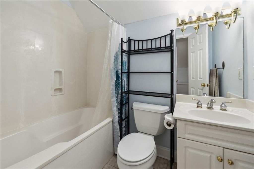 2230 Henry Scott