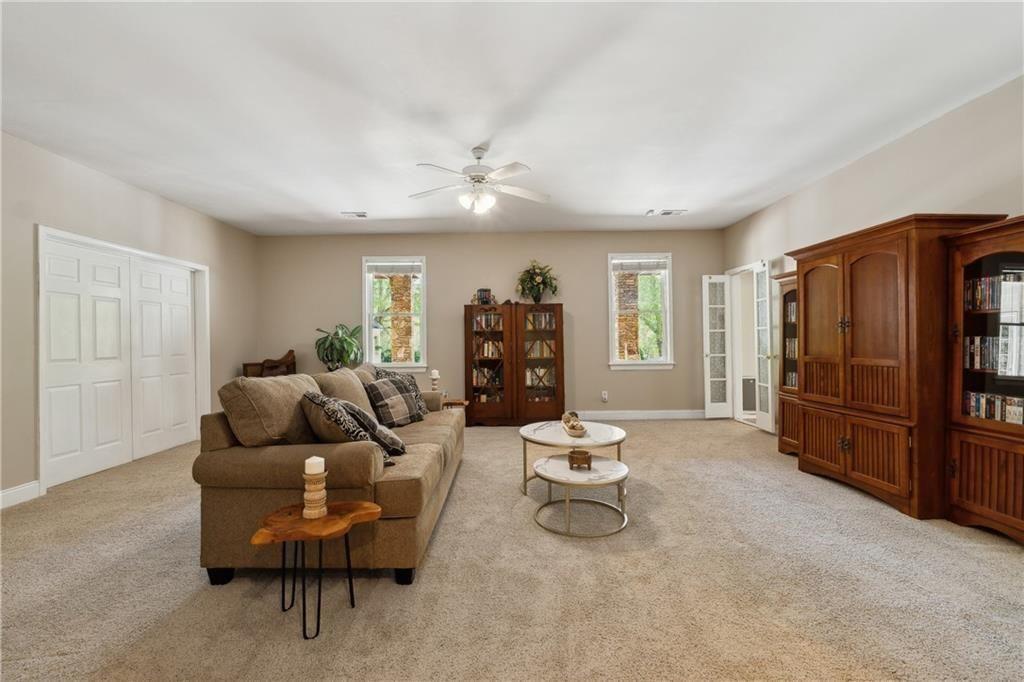 2230 Henry Scott