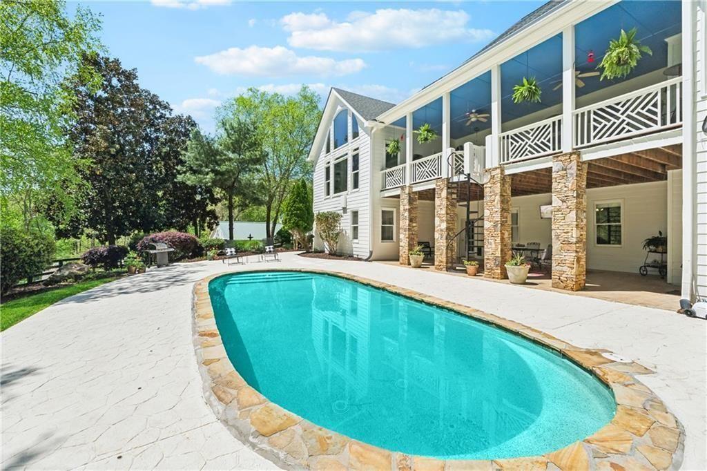 2230 Henry Scott