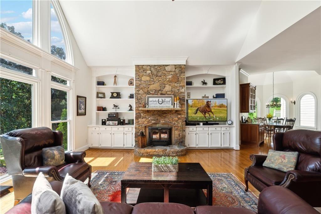2230 Henry Scott