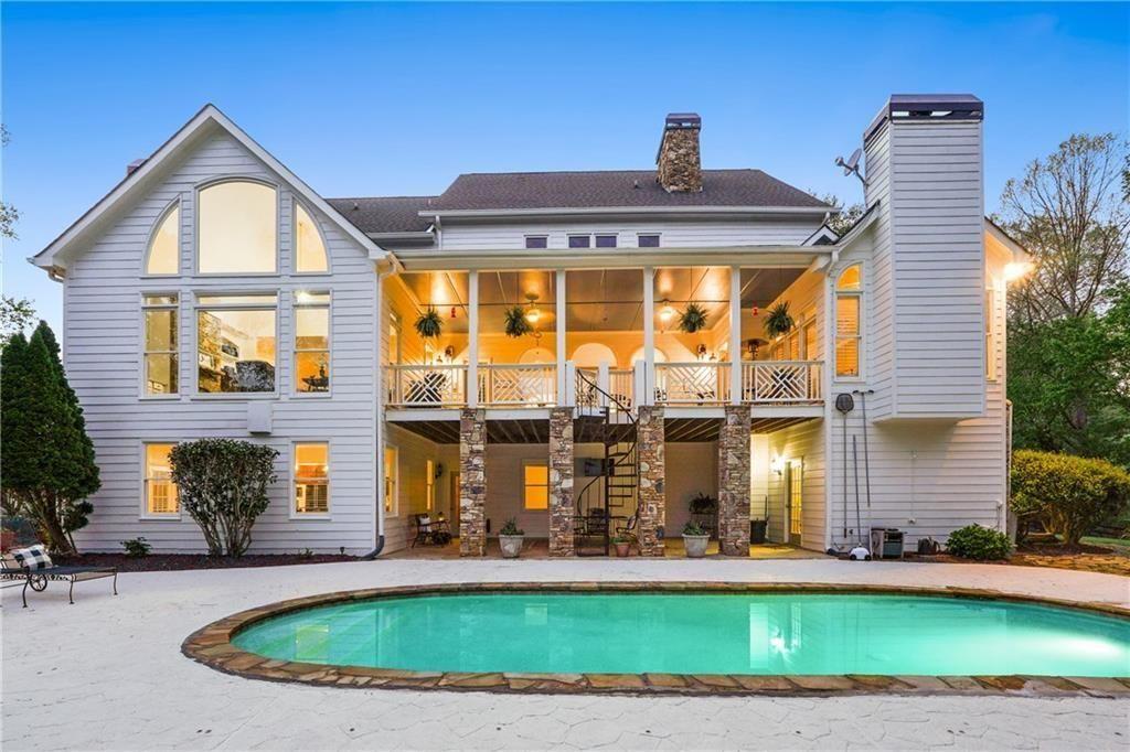 2230 Henry Scott