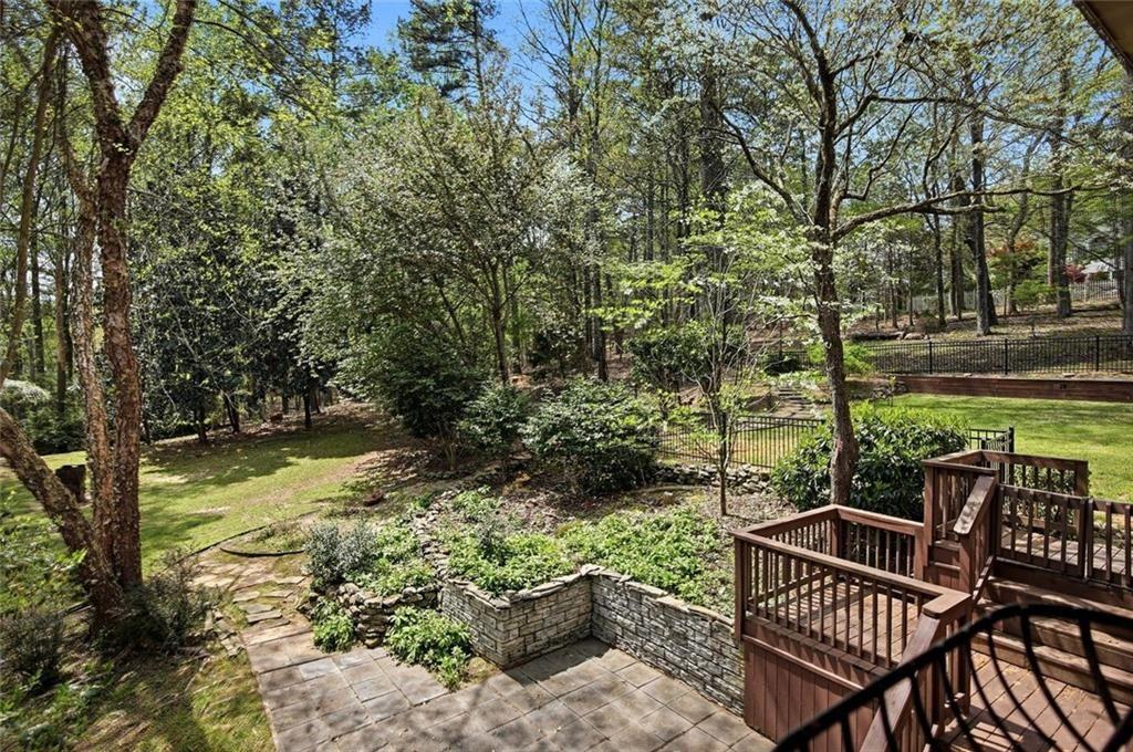 104 Crabapple Springs