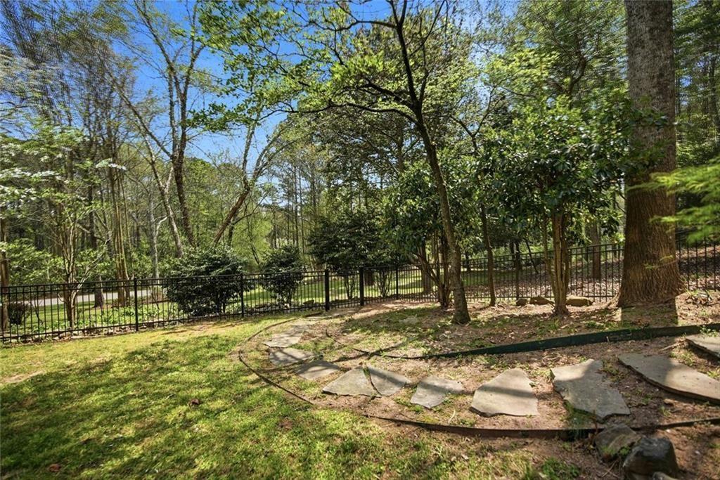 104 Crabapple Springs