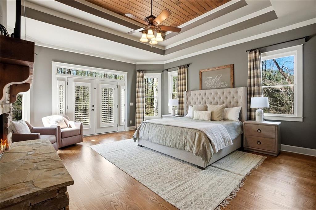862 Waterford Estates Manor