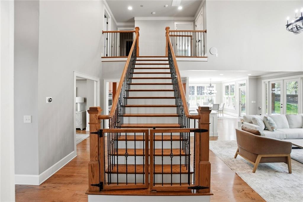 862 Waterford Estates Manor