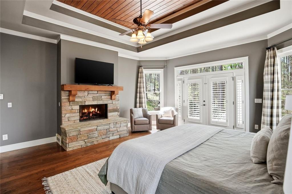 862 Waterford Estates Manor