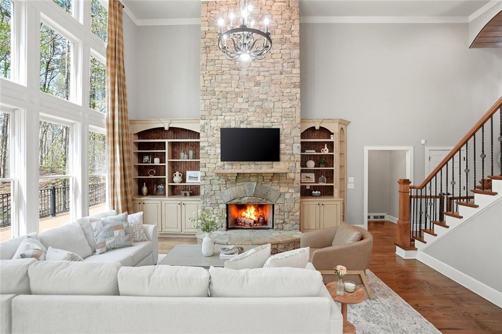 862 Waterford Estates Manor
