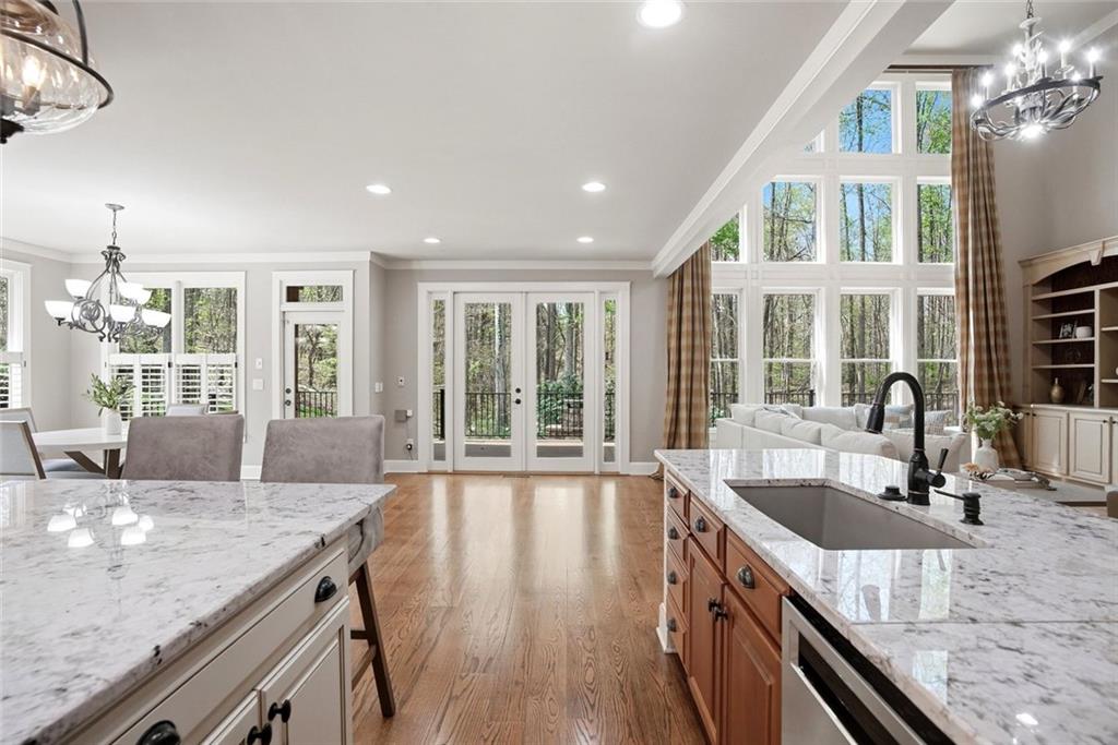 862 Waterford Estates Manor