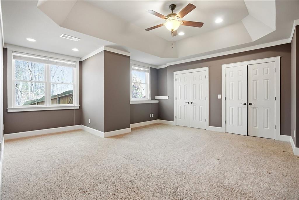 862 Waterford Estates Manor