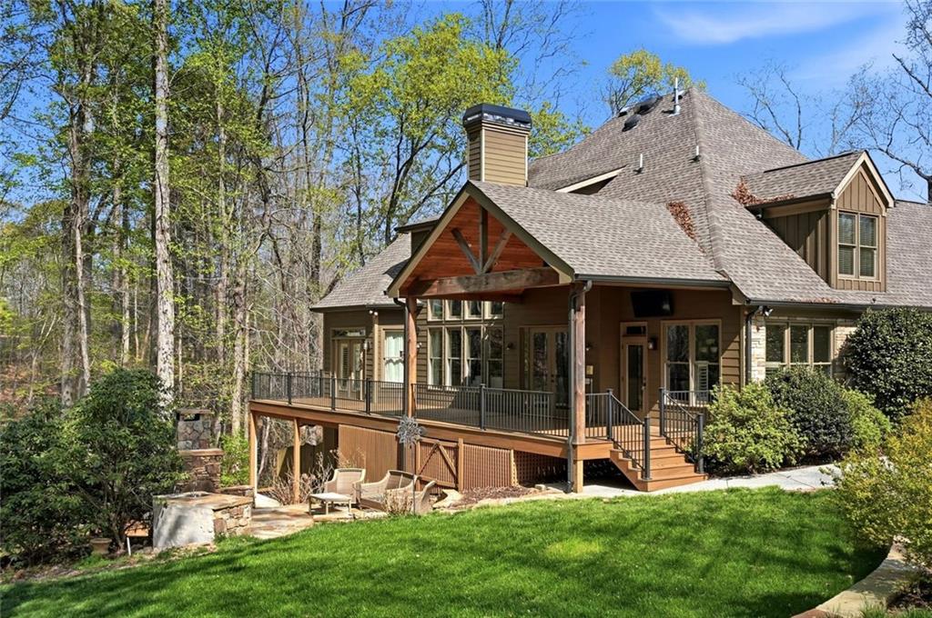 862 Waterford Estates Manor