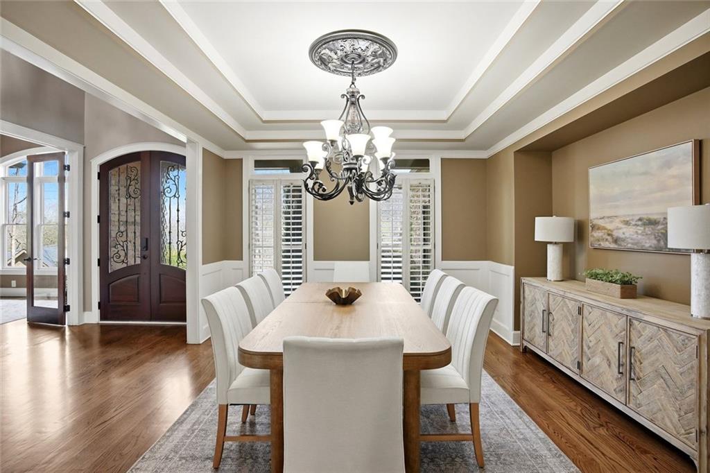 862 Waterford Estates Manor