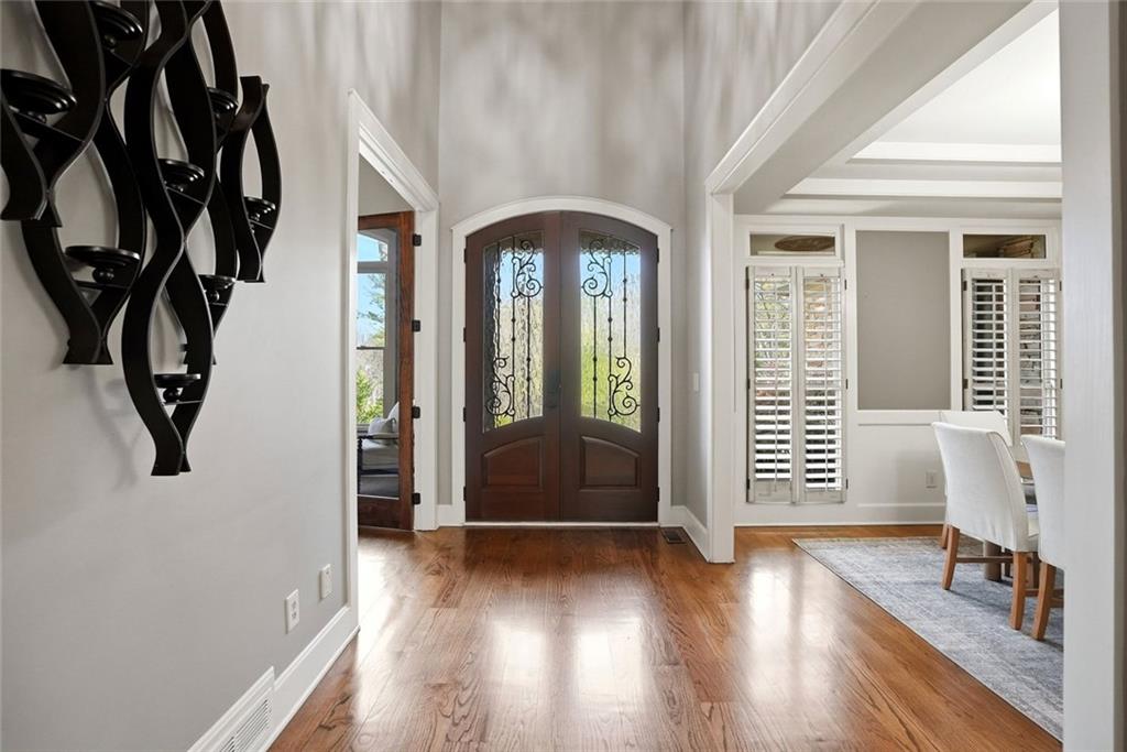 862 Waterford Estates Manor