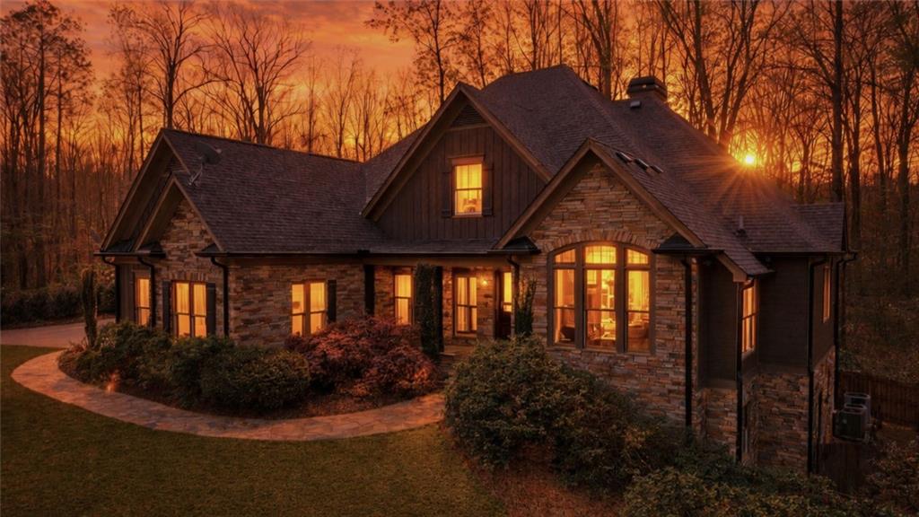 862 Waterford Estates Manor