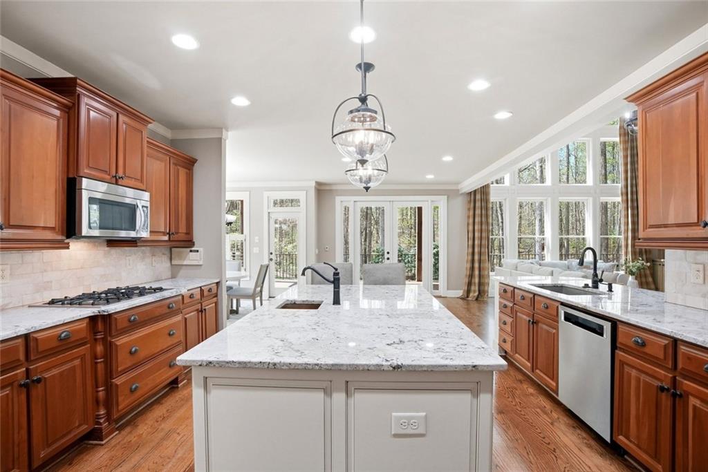 862 Waterford Estates Manor