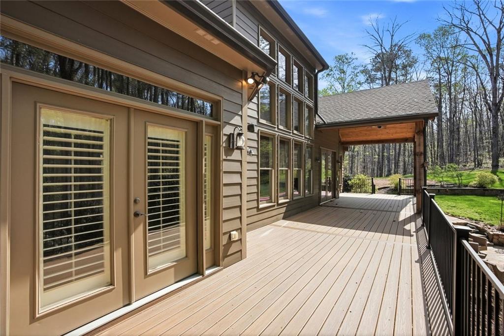 862 Waterford Estates Manor