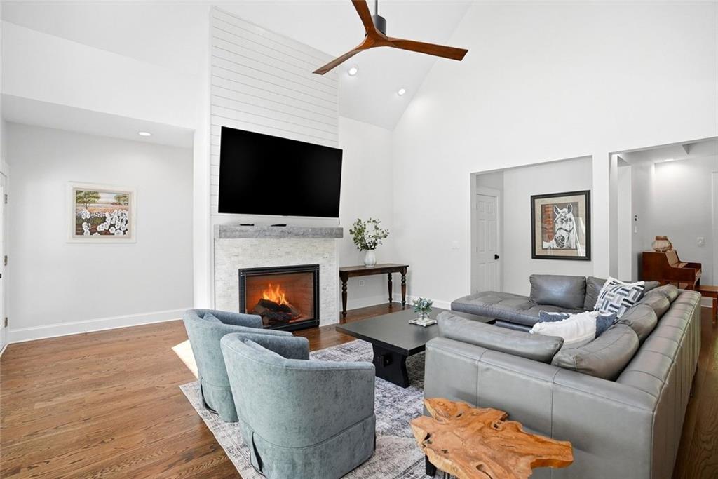 7246 Plantation Lane