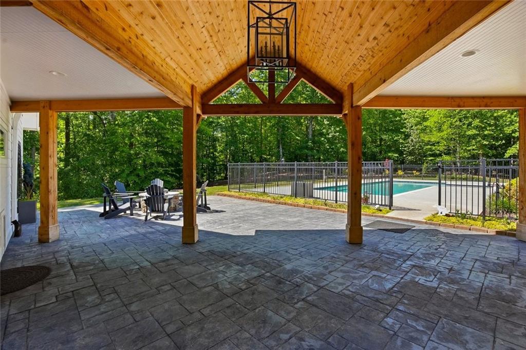 7246 Plantation Lane