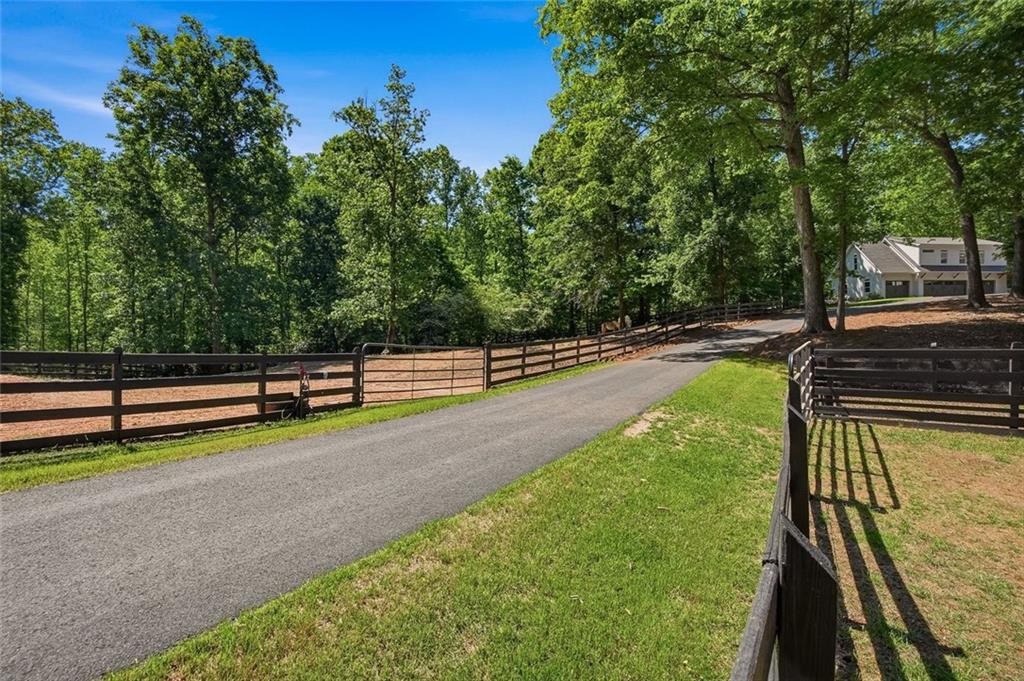 7246 Plantation Lane
