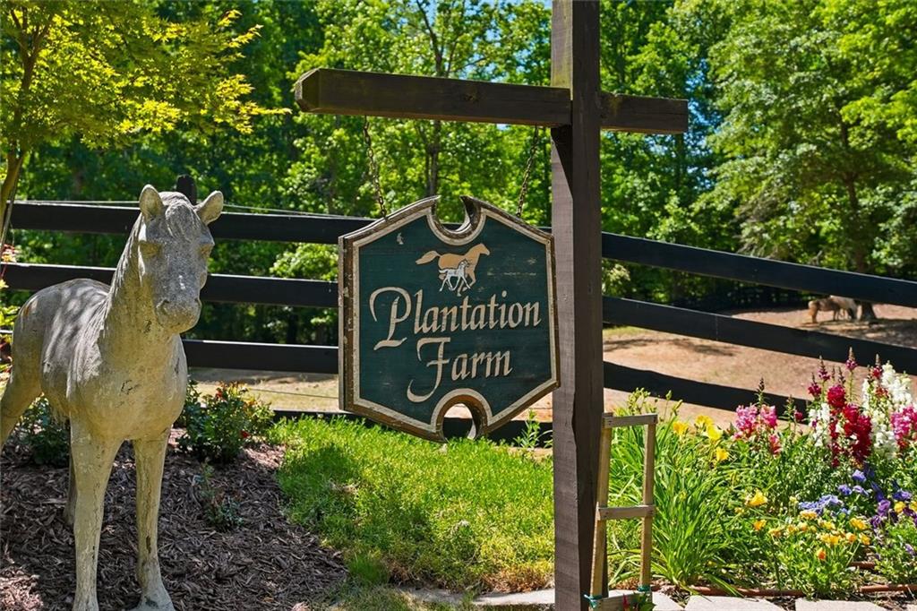 7246 Plantation Lane
