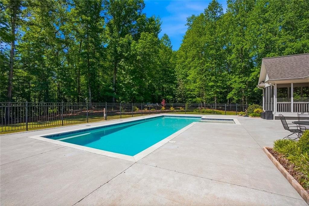7246 Plantation Lane
