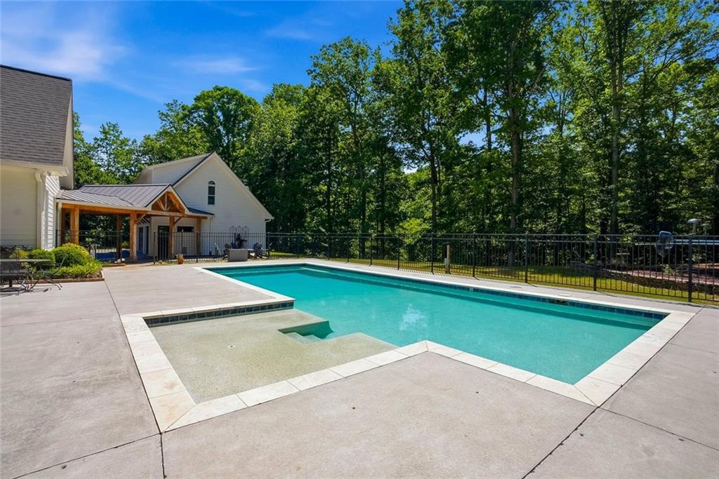 7246 Plantation Lane