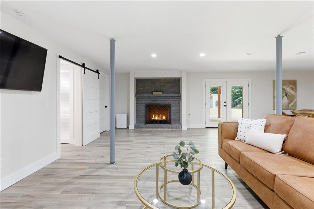 225 Jayne Ellen Way