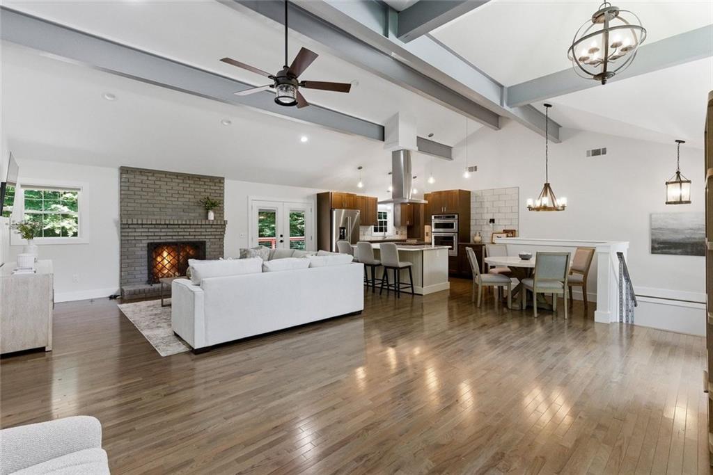 225 Jayne Ellen Way
