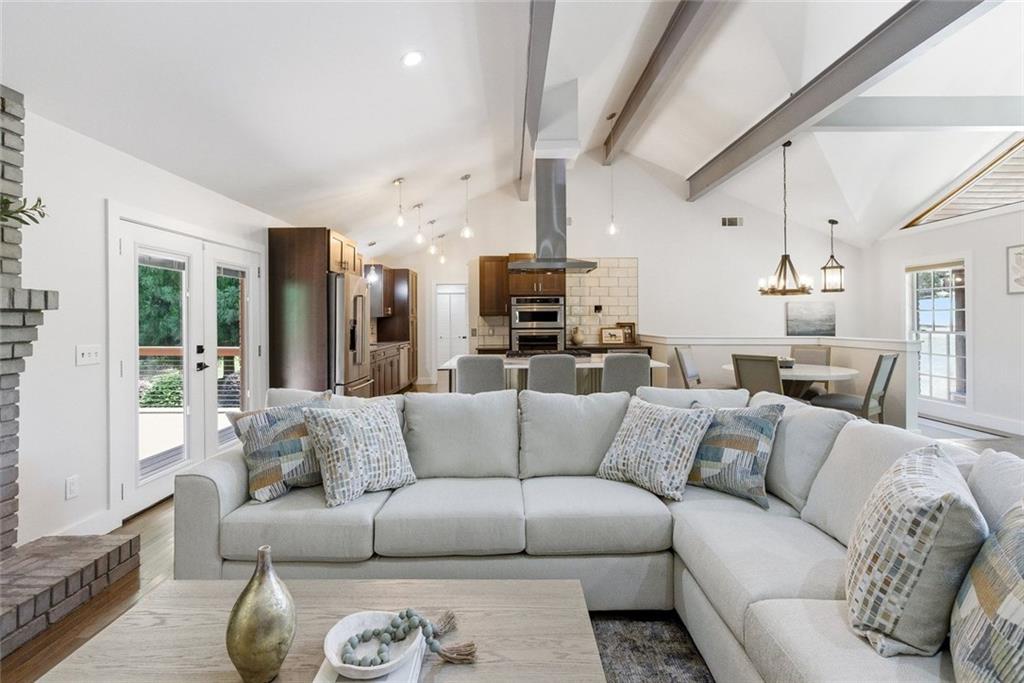 225 Jayne Ellen Way