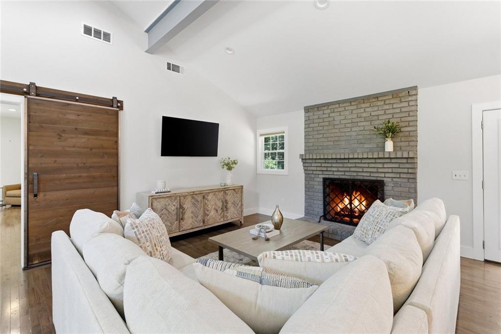 225 Jayne Ellen Way