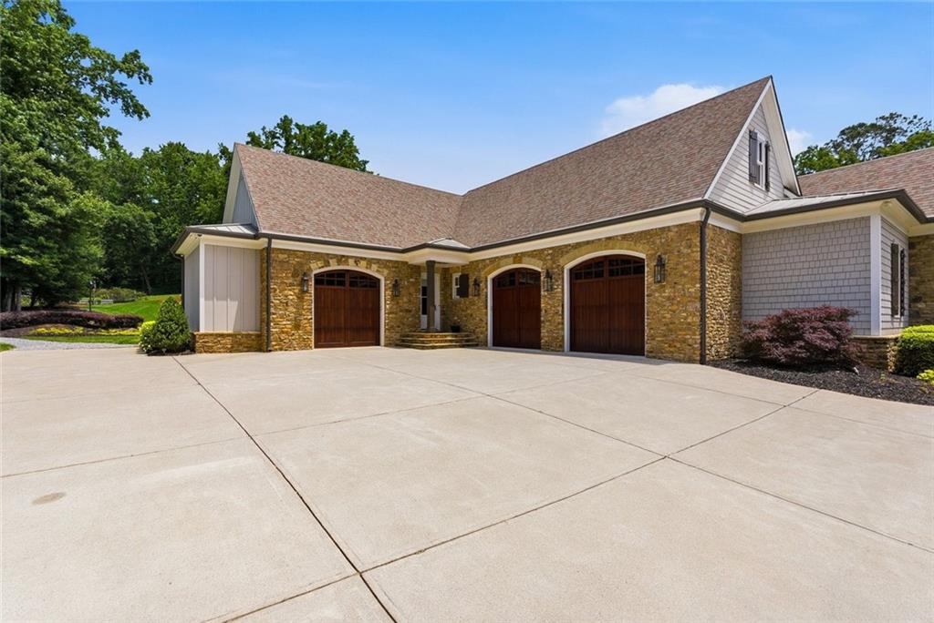 5135 Howard Road