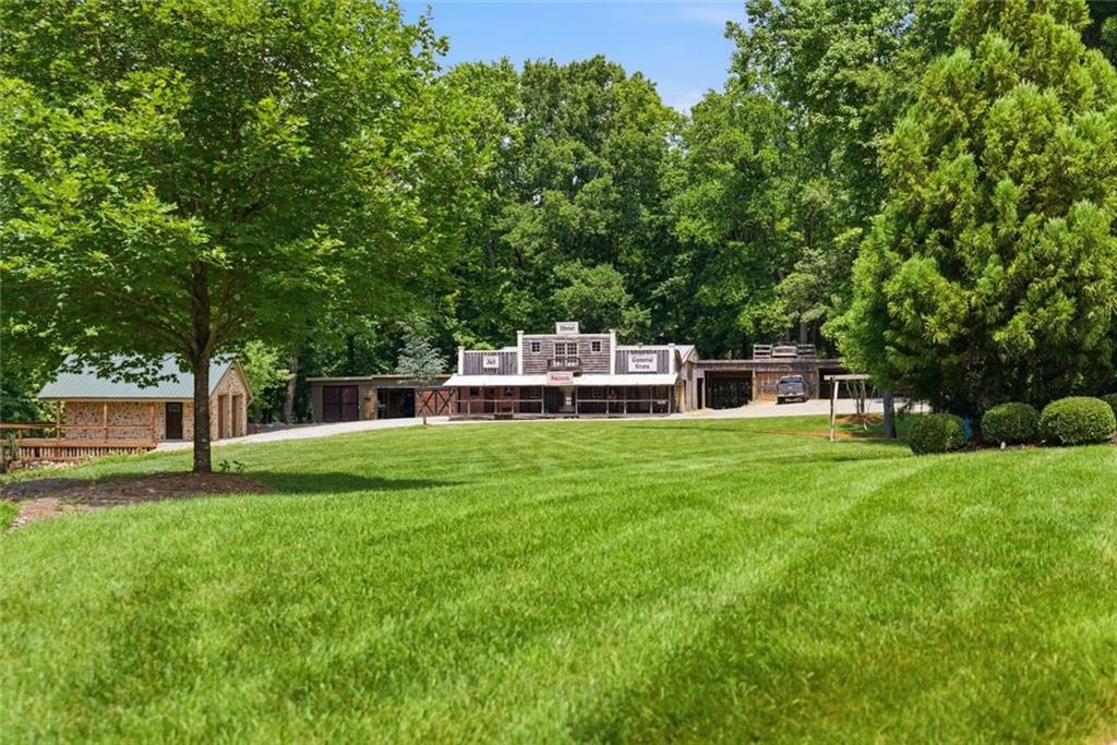 5135 Howard Road