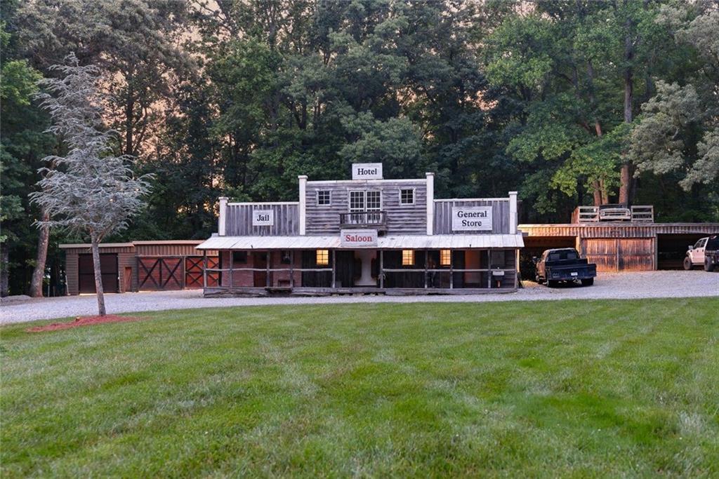 5135 Howard Road