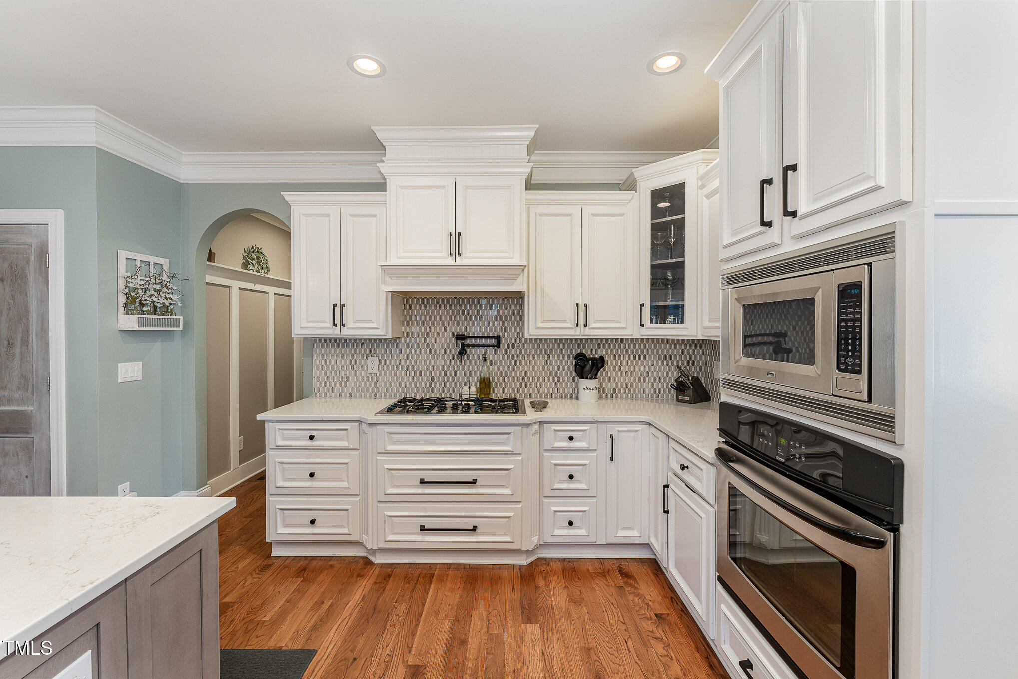 10005 Porto Fino Avenue