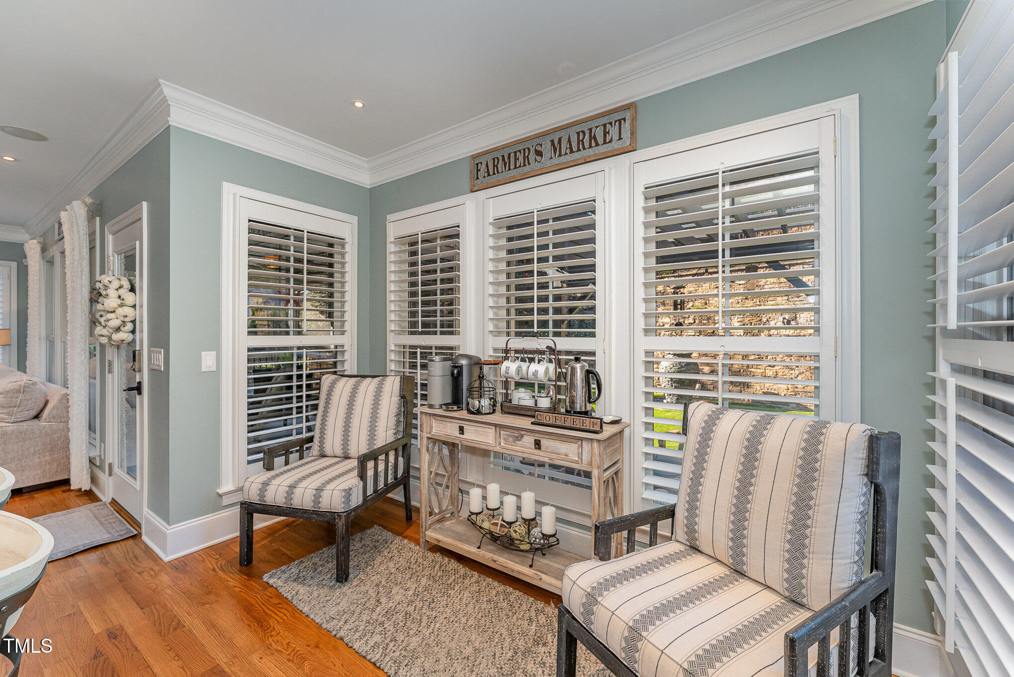 10005 Porto Fino Avenue