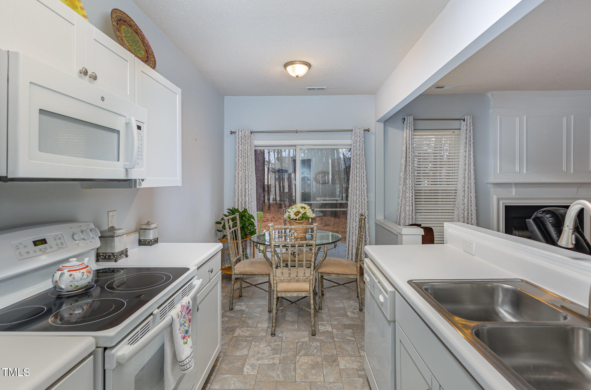 205 Durston Loop