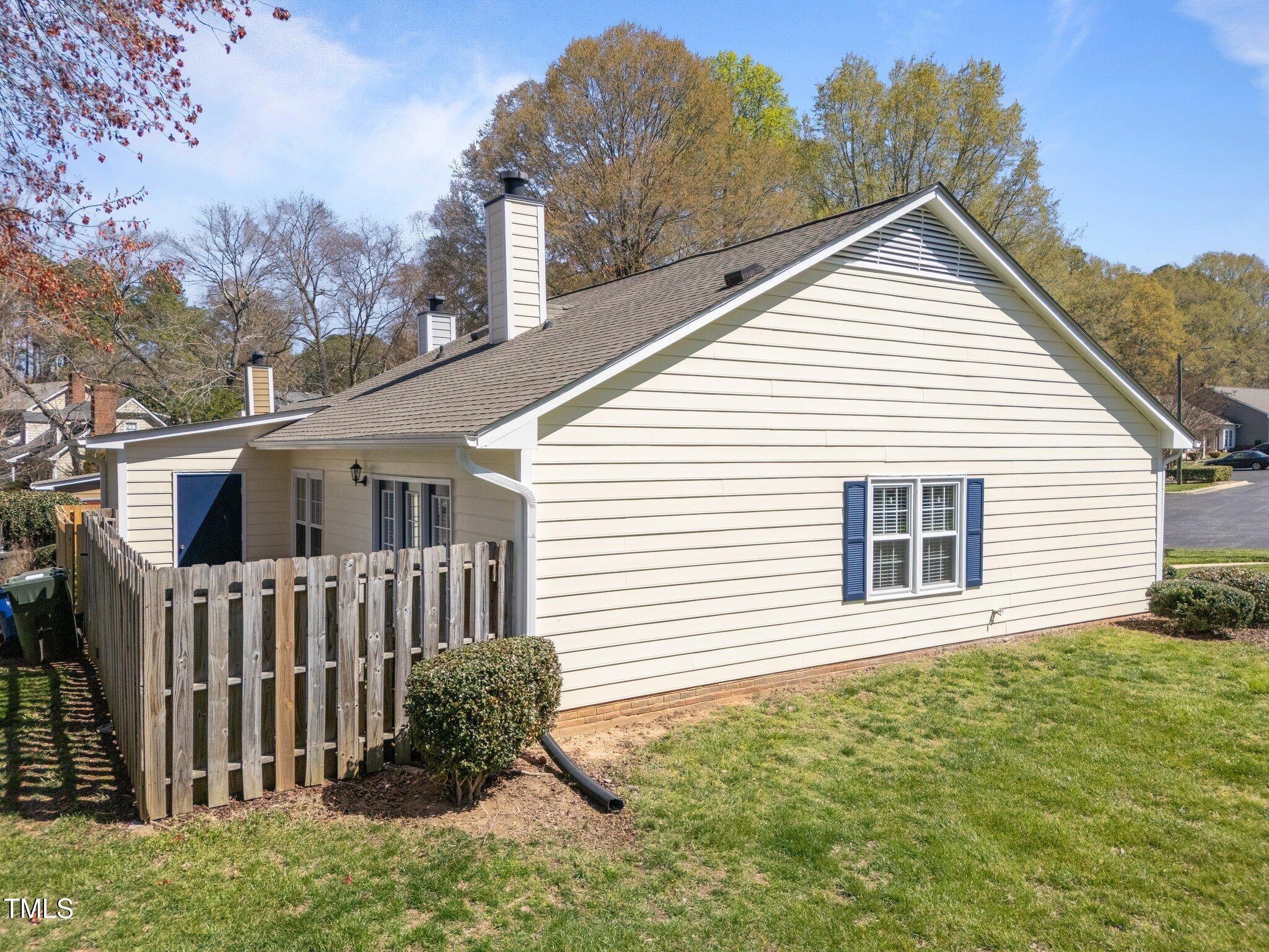 6817 Fairpoint Court