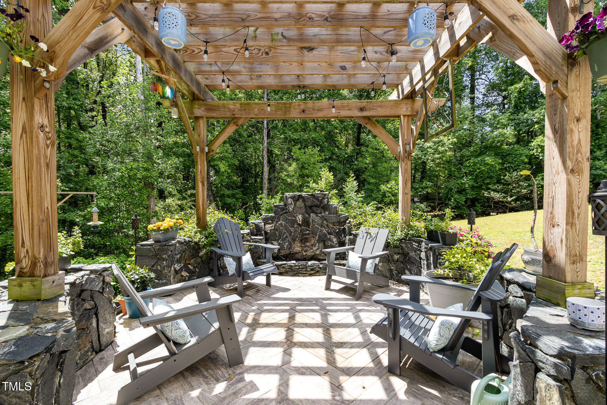 1424 Forest Fern Lane