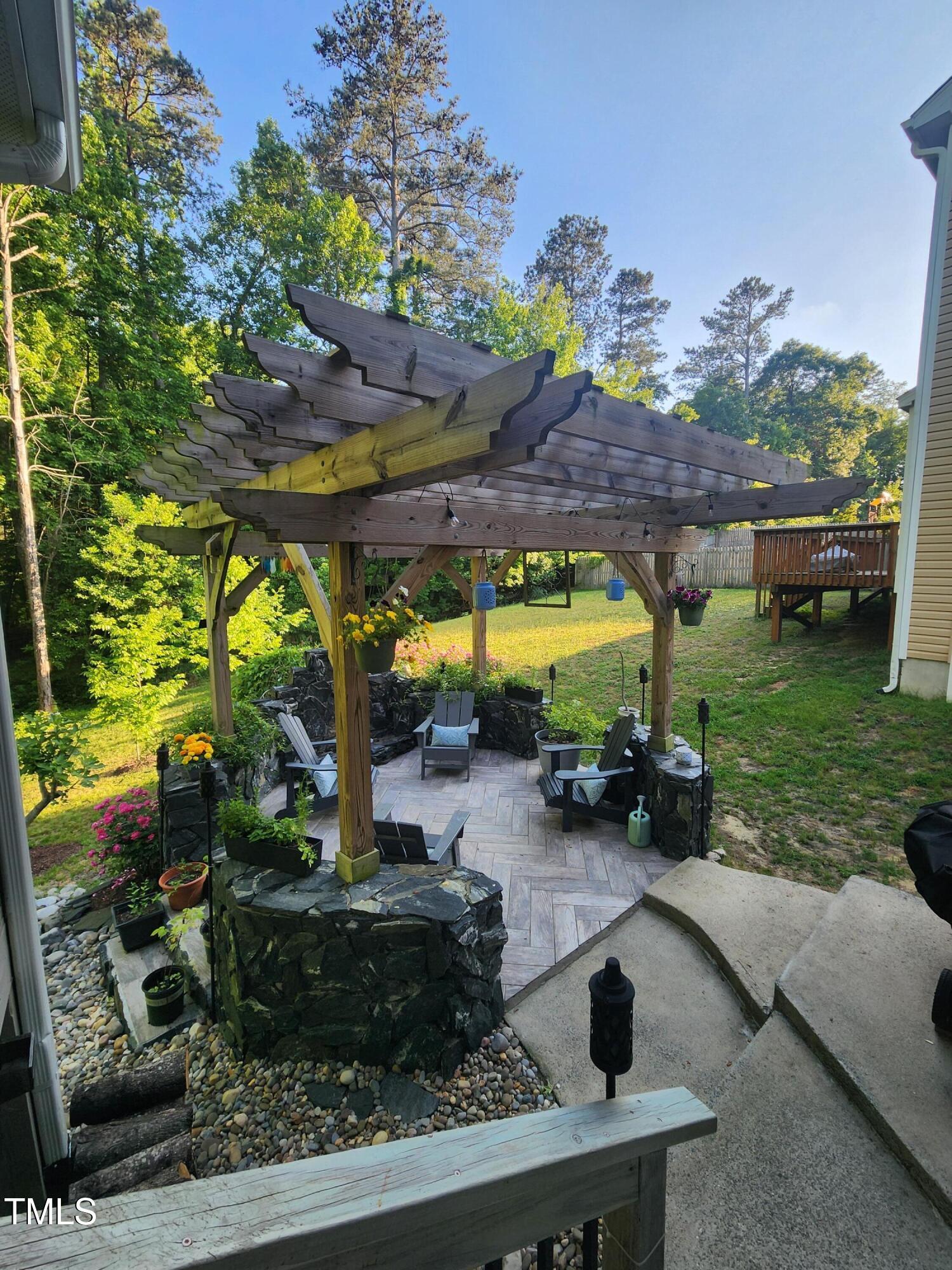 1424 Forest Fern Lane