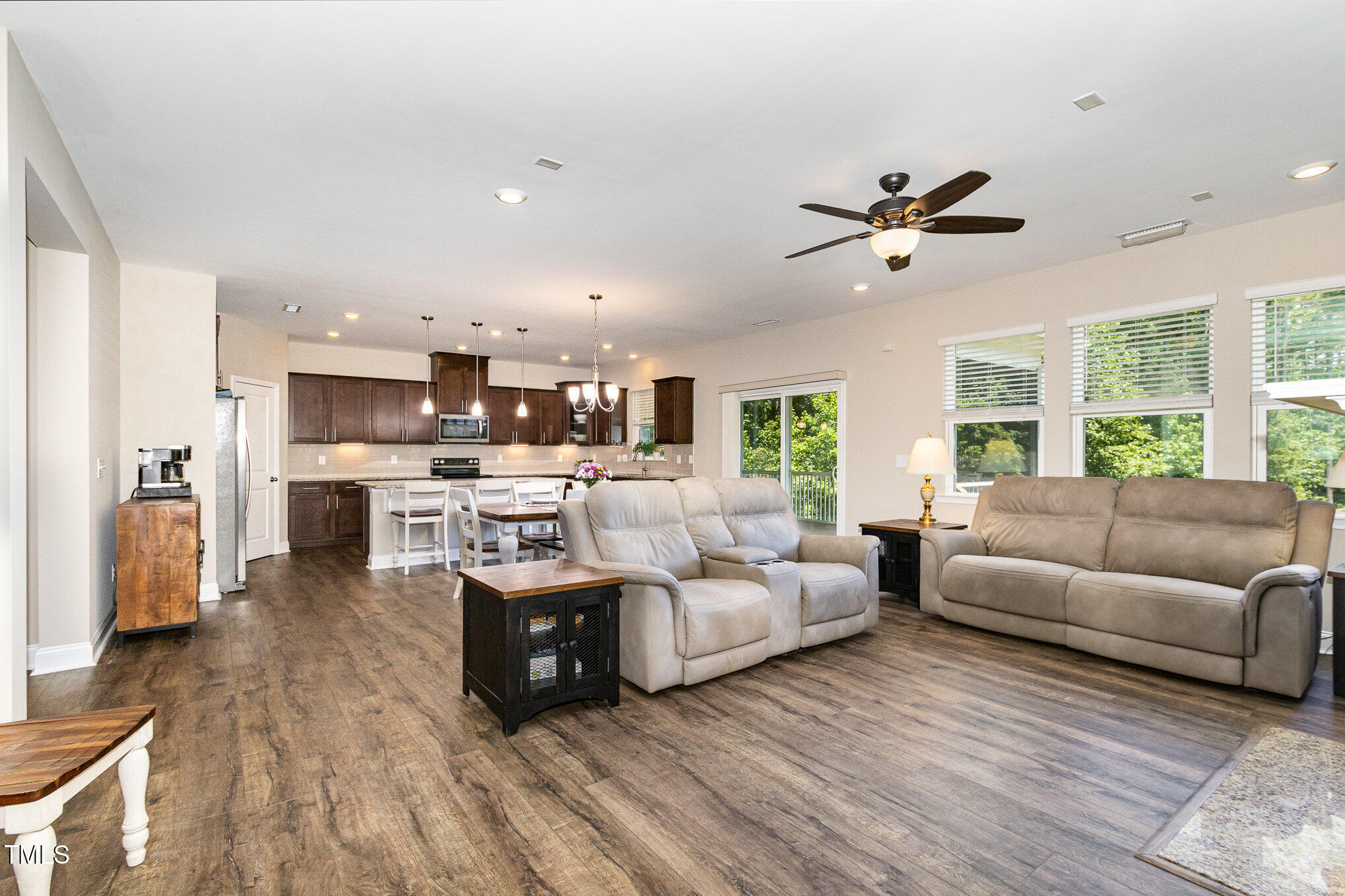 59 White Quartz Place