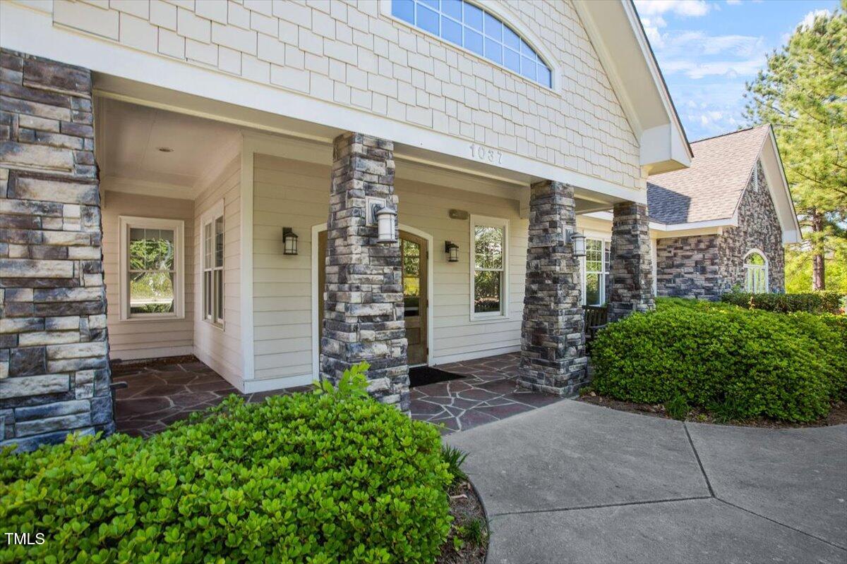 1217 Heritage Greens Drive