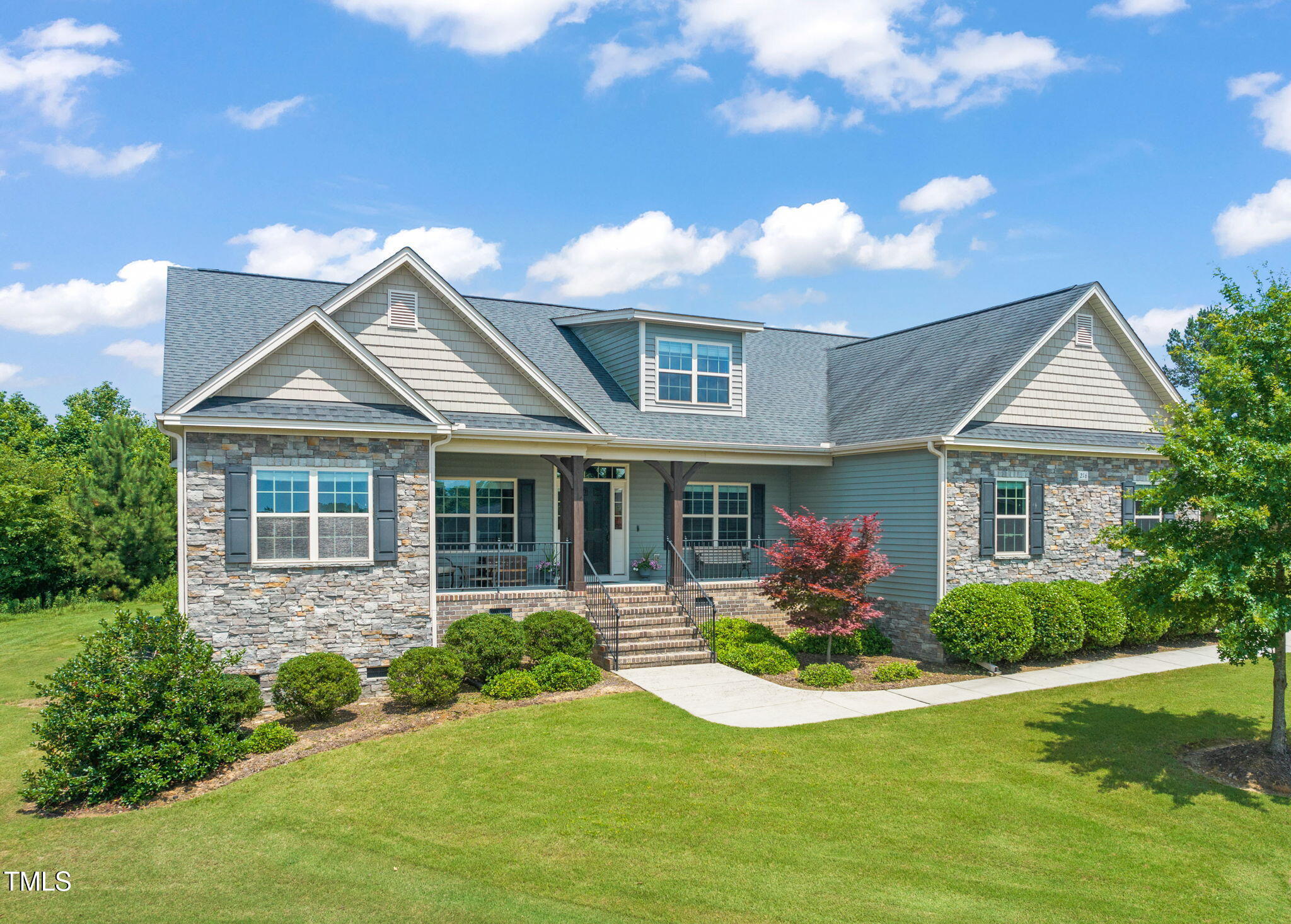 216 Tarkenton Court