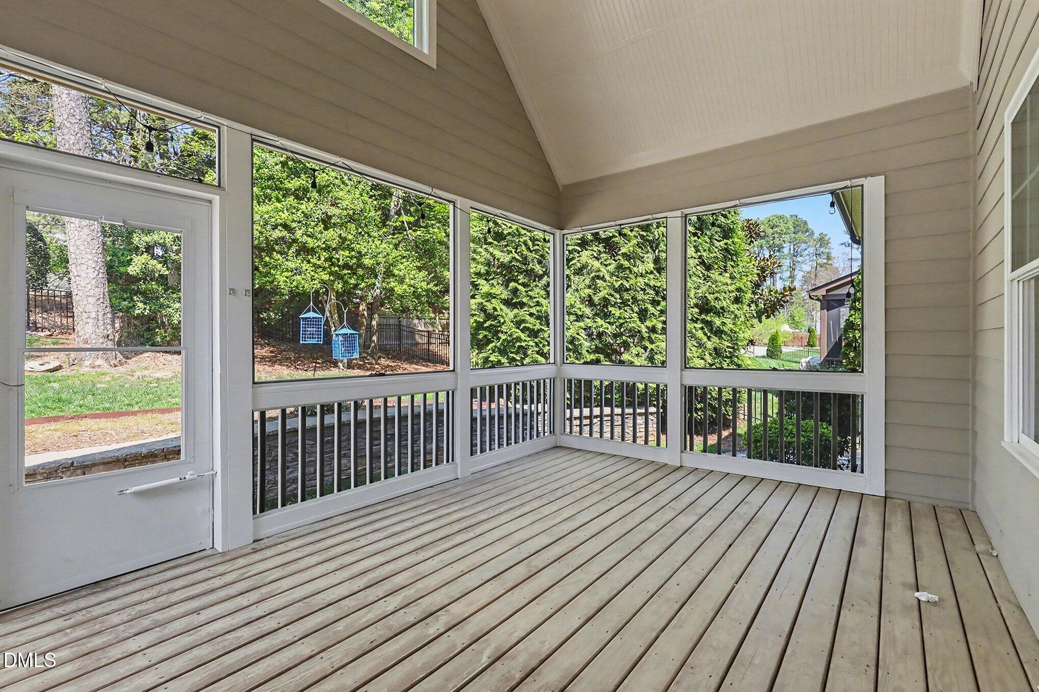 10001 San Remo Place