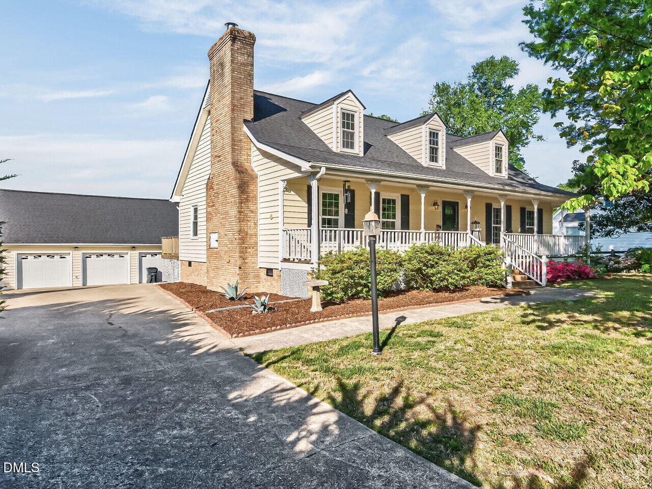 1425 Raybon Drive