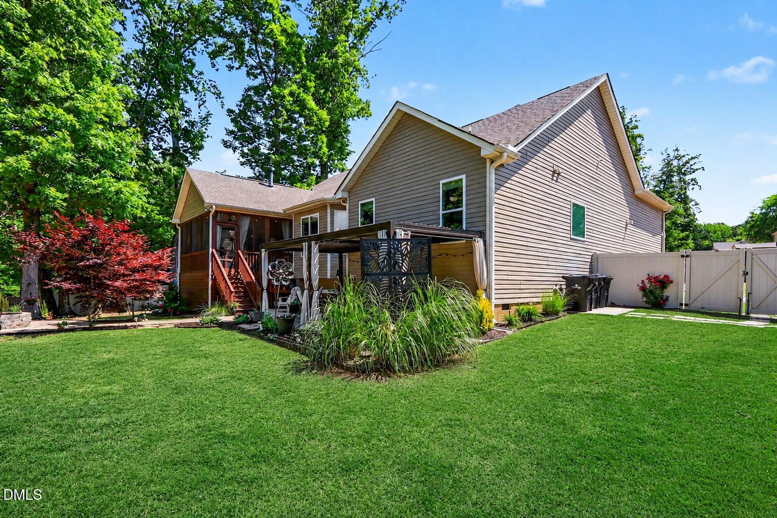 303 Laurel Oaks Drive