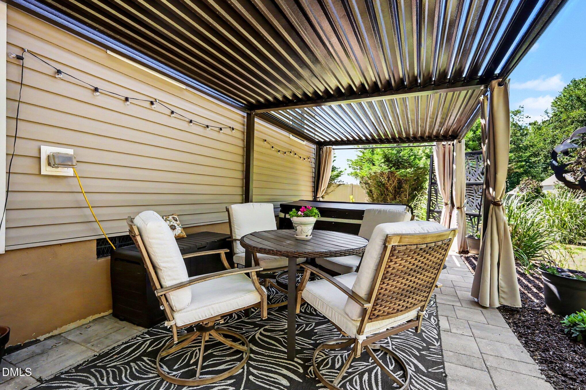 303 Laurel Oaks Drive